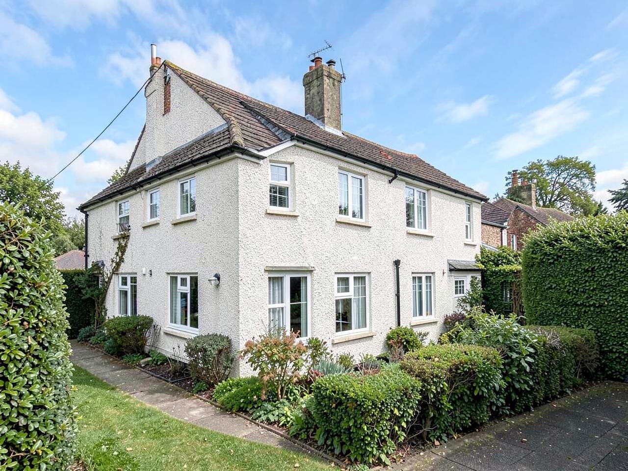 7 Larchfield Cottages, Kilmoney, Co. Wicklow